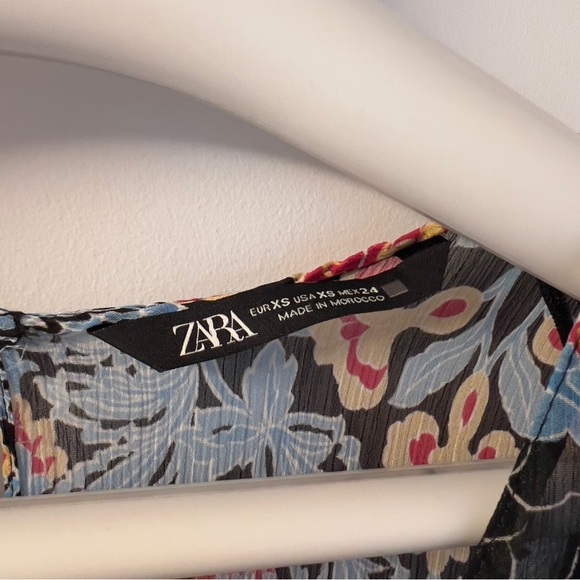 ZARA NEW Patchwork Print Jumpsuit Romper Blue Smocked Floral Flowy Boho Small XS - Picture 8 of 12